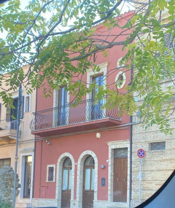 瓦斯托 Residenza In Piazzetta酒店 外观 照片